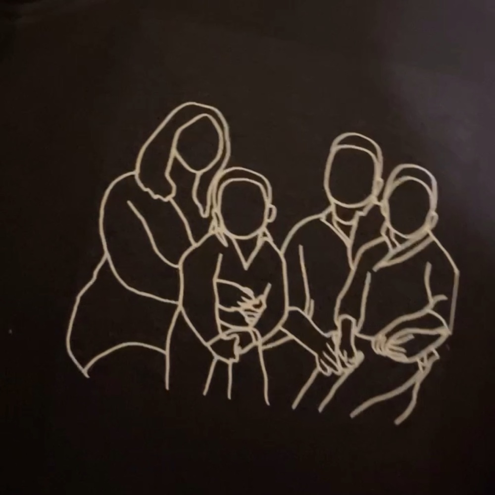 Customize shirts/sweaters/hoodies outlined portrait